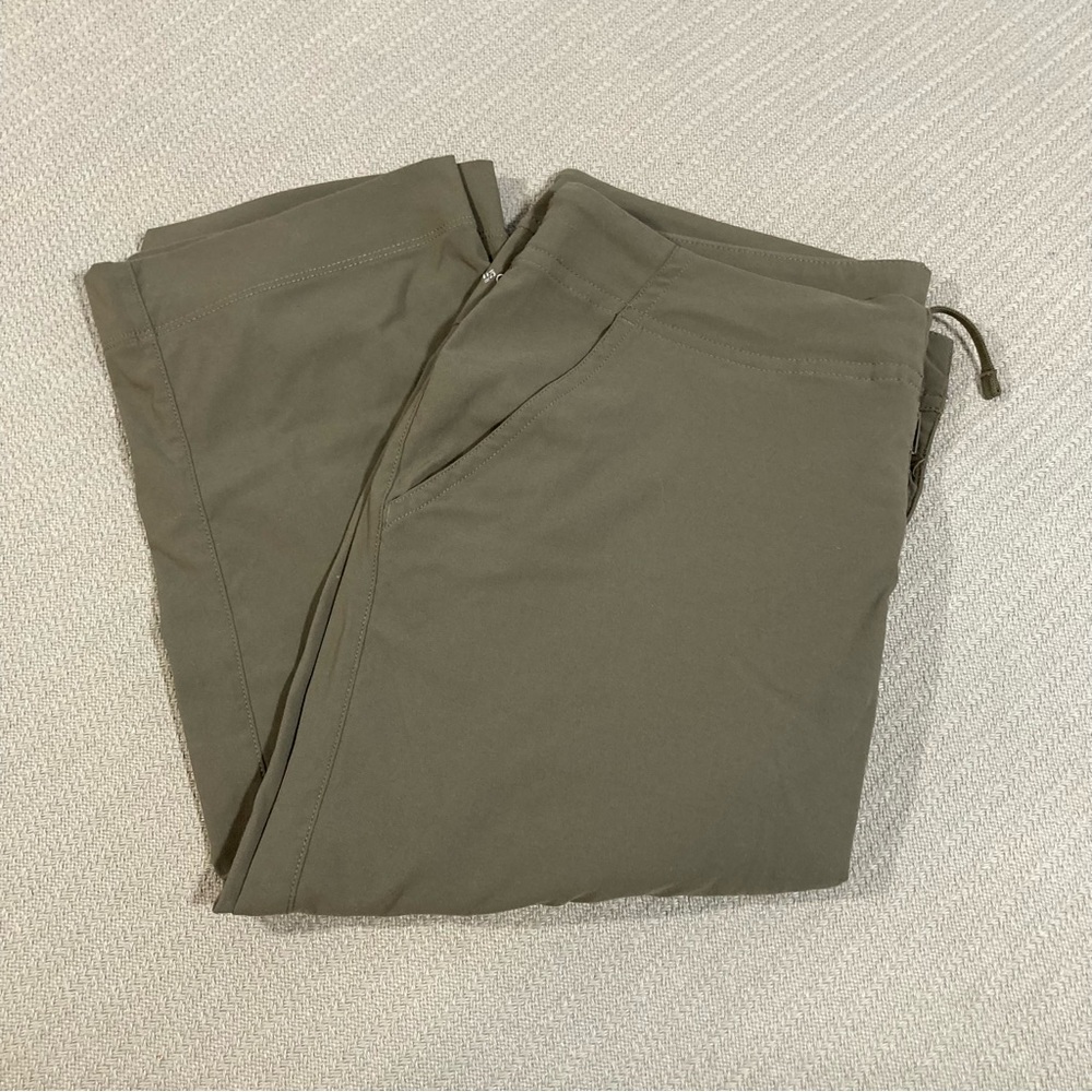 Columbia Capris Knee Pants 18" Inseam Hiking Pants